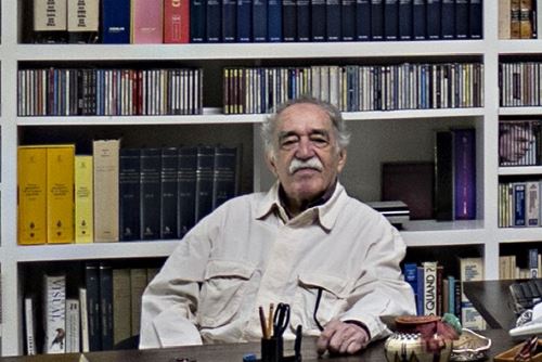 Gabriel García Márquez en su estudio / Foto: Archivo Biblioteca Nacional-Guillermo Angulo