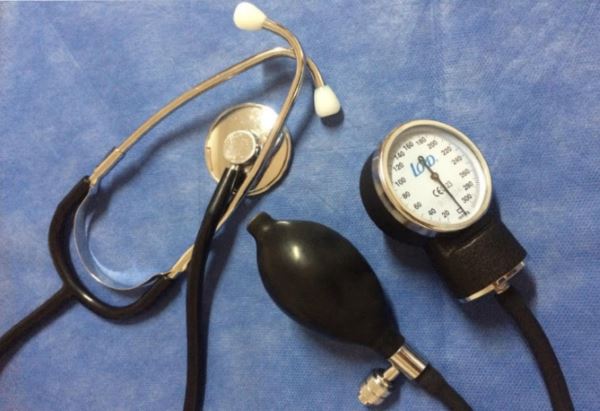Instrumentos para tomar la presión arterial / Foto: Armando León Caña 