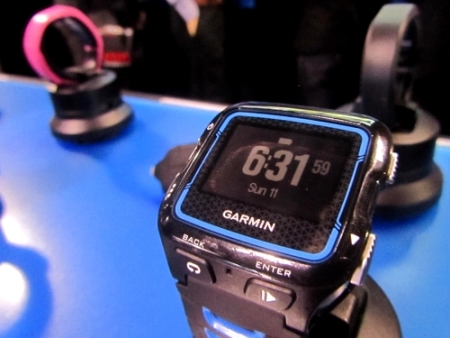 Relojes Garmin expuestos en MWC 2015