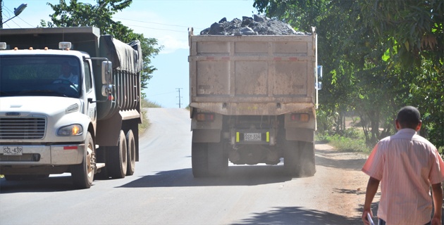 Transporte de carbón en las carreteras de Chiriguaná / Foto: El Heraldo 