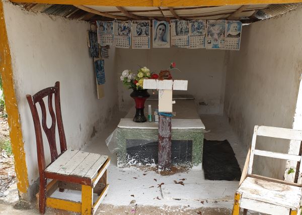 La tumba de la esposa de Alejandro García 