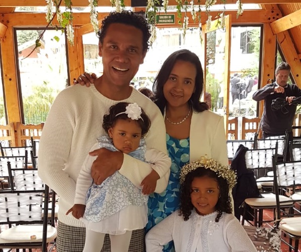 Eibar Gutiérrez con su familia 