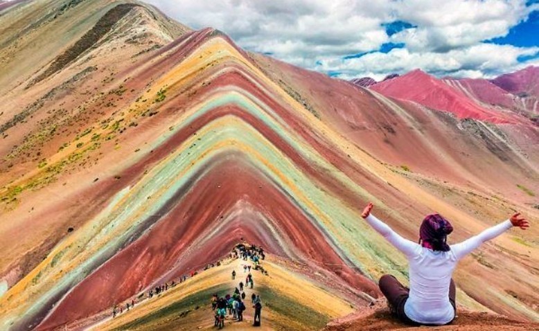 Vinicunca: la montaña de los siete colores que sobrevivió a la minería en el Perú