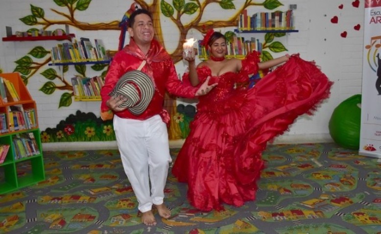 Empezó el IV Festival Intercolegial de Danzas folclóricas del Caribe en parejas