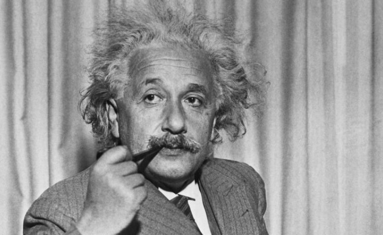 Albert Einstein: brevísima semblanza de un hombre de genio 