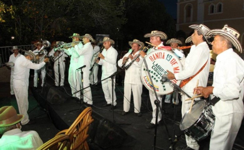 La banda 19 de marzo de Laguneta y el festival del Porro en San Pelayo