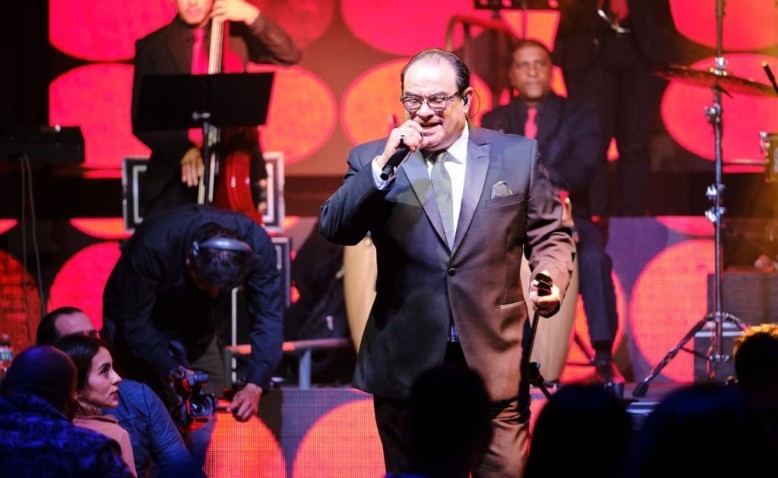 Feliz aniversario, Tony Vega, y… ¡Ajajay!