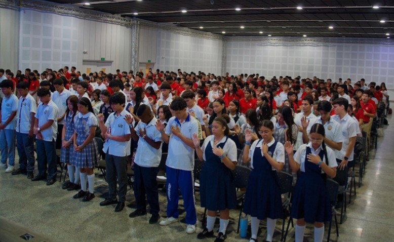 Más de 600 estudiantes participaron en el VII Encuentro de interreligioso de Jóvenes Cristiano 