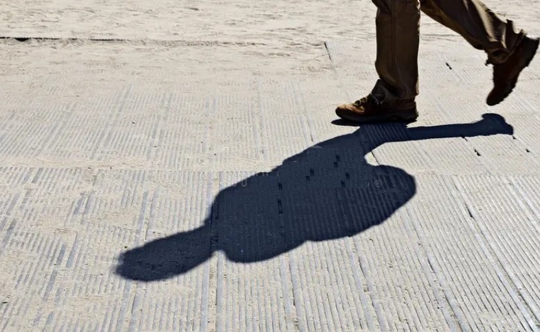 El caminante que huía del amor