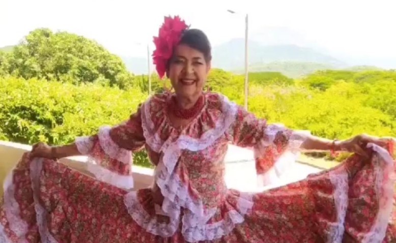 Mary Saurith: el manifiesto de un cuerpo que custodia el Tiempo