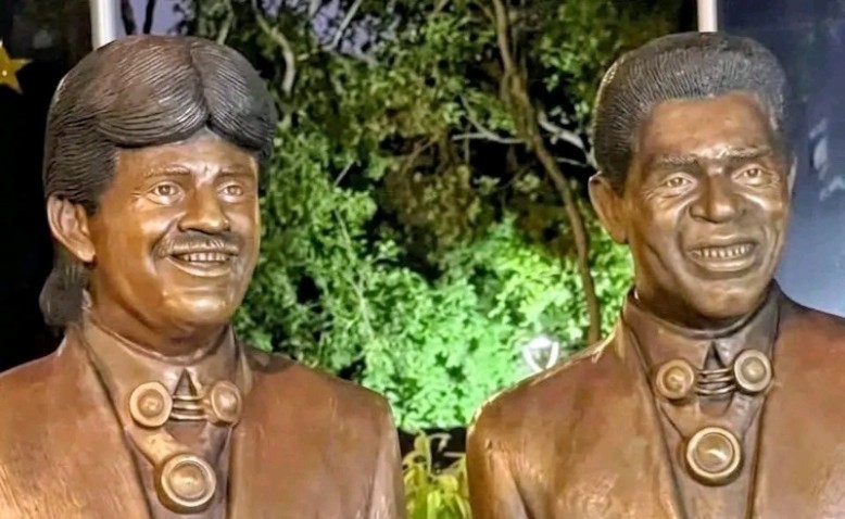 Homenaje o caricatura: la polémica por las estatuas de Rafa e Israel