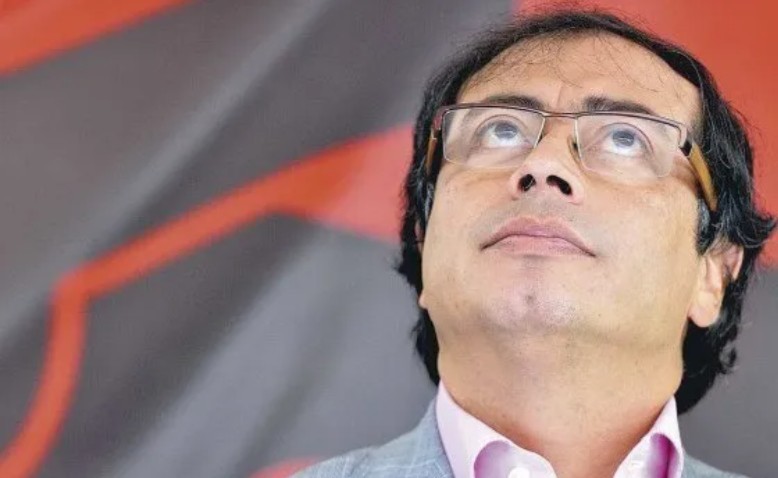 Petro: el fenómeno político que descolocó los manuales del poder