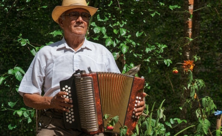 Las estrofas del viejo Emiliano 