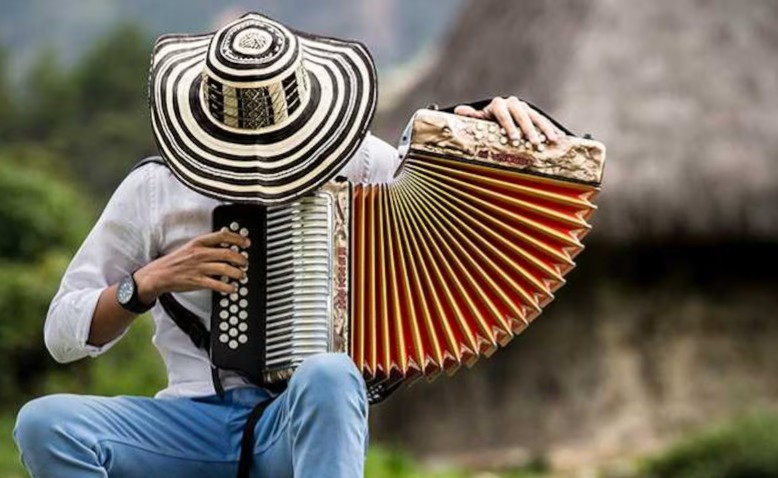 El vallenato también tuvo ombligo