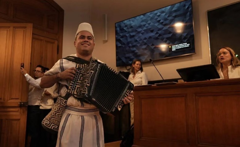 Valledupar seduce a París: su cultura y creaciones brillan en la pasarela del mundo