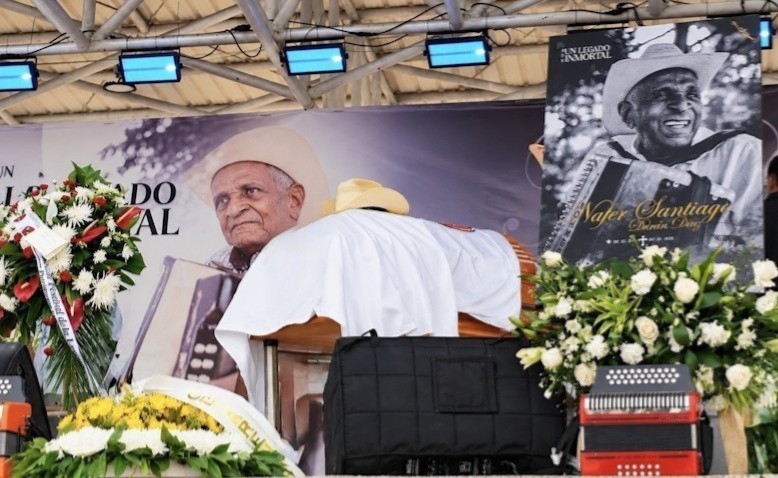 Al Rey Vallenato Náfer Durán, lo despidieron con la nota más triste